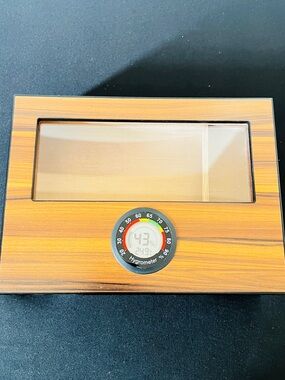 TISFA Cigar Humidor